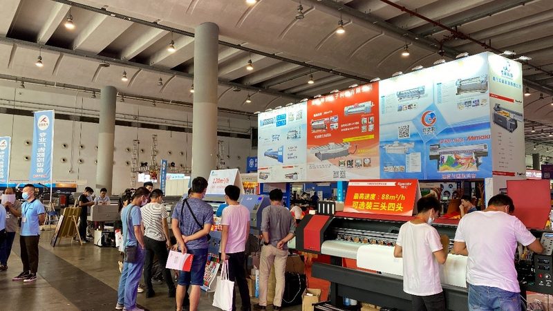 行业现状：广告设计行业蓬勃发展，竞争激烈